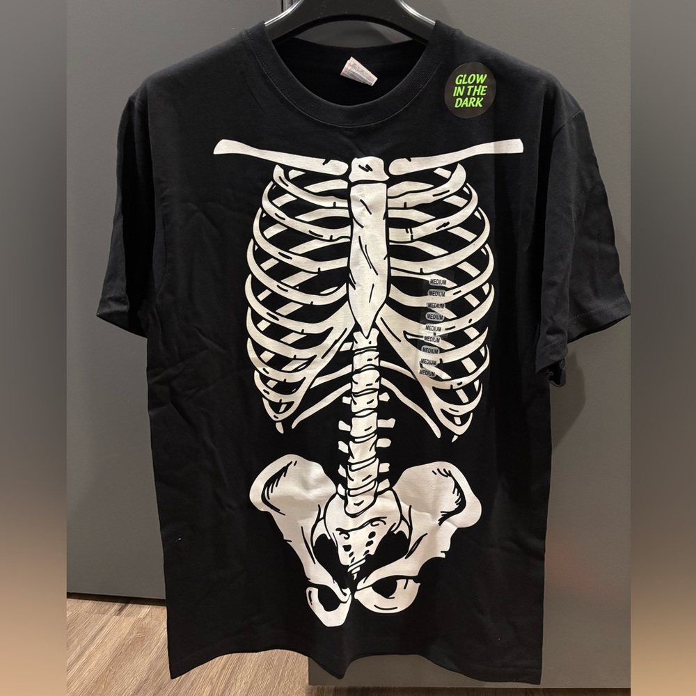 Halloween size medium new t-shirt